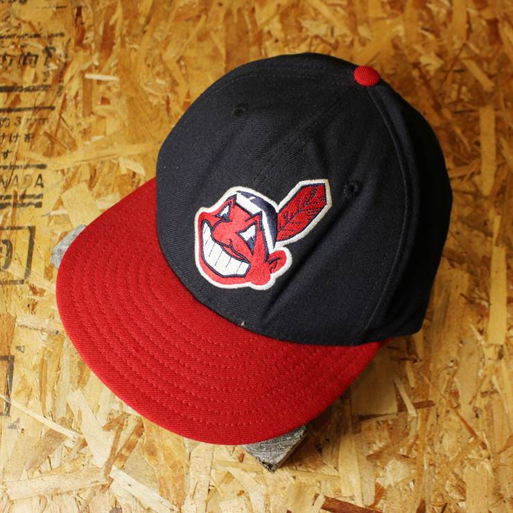 80s-90s USA製 New Era ニューエラ キャップ 帽子 Cleveland Indians クリーブランド・インディアンス ネイビー サイズ7 3/8 古着