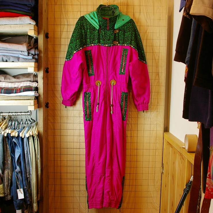 【80s】オーストリア製古着スキーウェアショッキングピンクチロリアンテープ中綿ツナギ・オールインワン・ジャンプスーツ【HEAD】